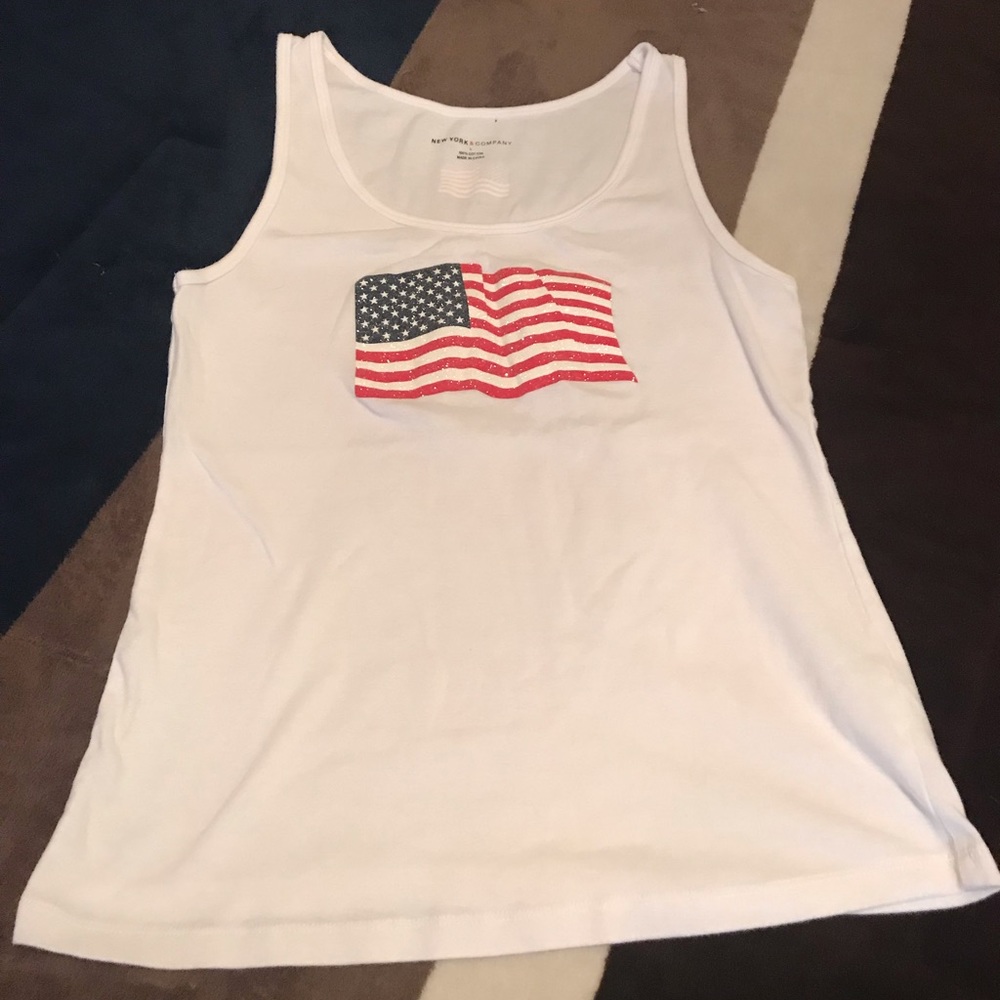 New York & Company Sleeveless blouse